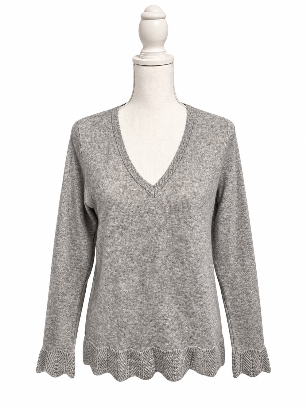 Michael Stars Anthropologie Gray V-Neck Scalloped Pointelle Hem Sweater MD NWT